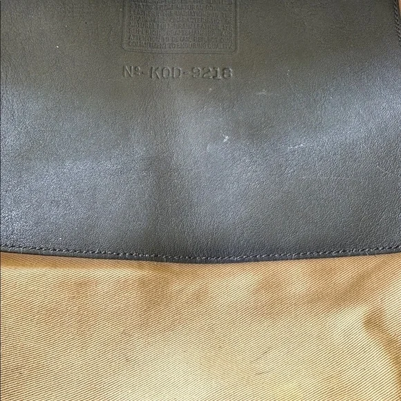 Vintage Coach 9218 Black Leather Shoulder Bag - Picture 13 of 13